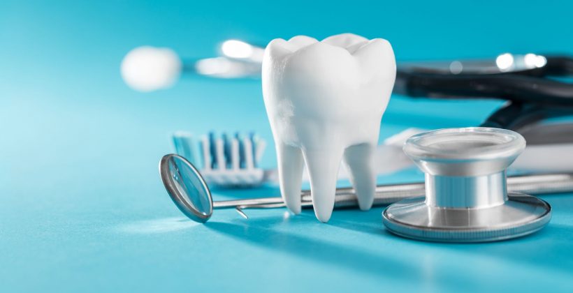Come affrontare l’estrazione dentale: consigli utili