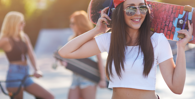 Denti e Sport Estivi: Proteggere il Sorriso Durante le Attività all’Aperto