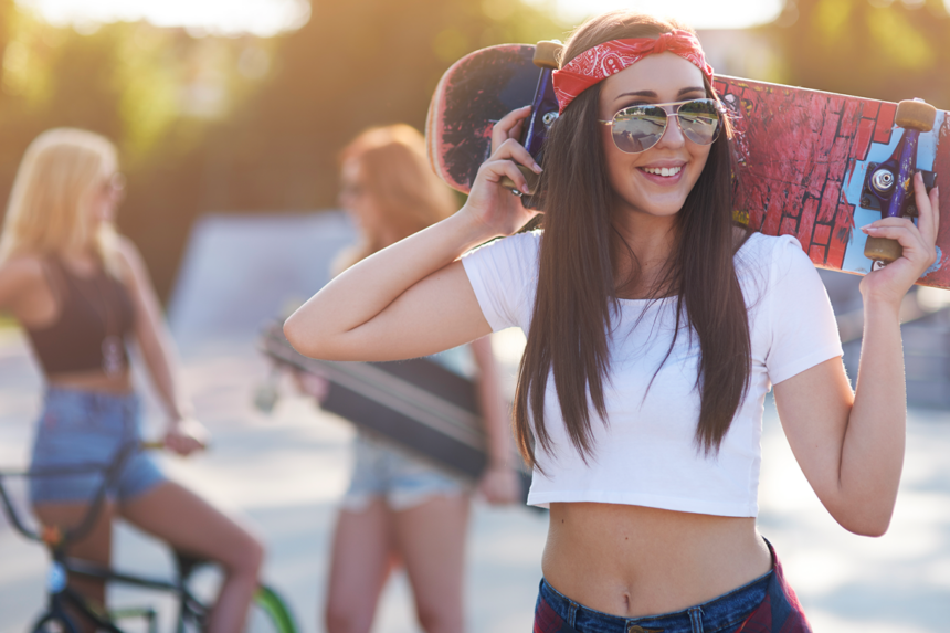 Denti e Sport Estivi: Proteggere il Sorriso Durante le Attività all’Aperto