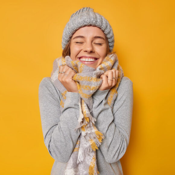 Cura dei denti in inverno: come difenderli da freddo e sensibilità