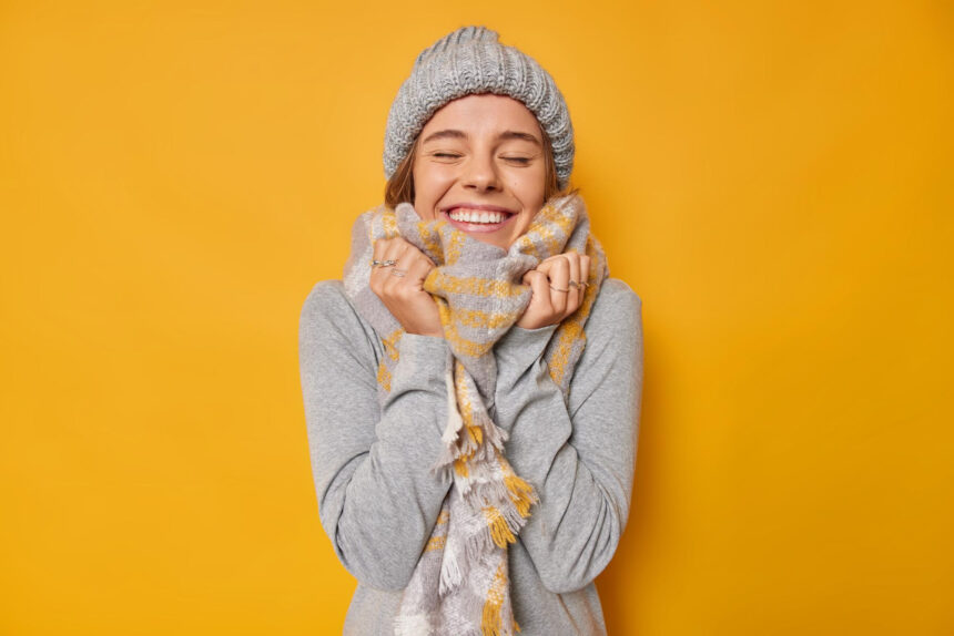 Cura dei denti in inverno: come difenderli da freddo e sensibilità