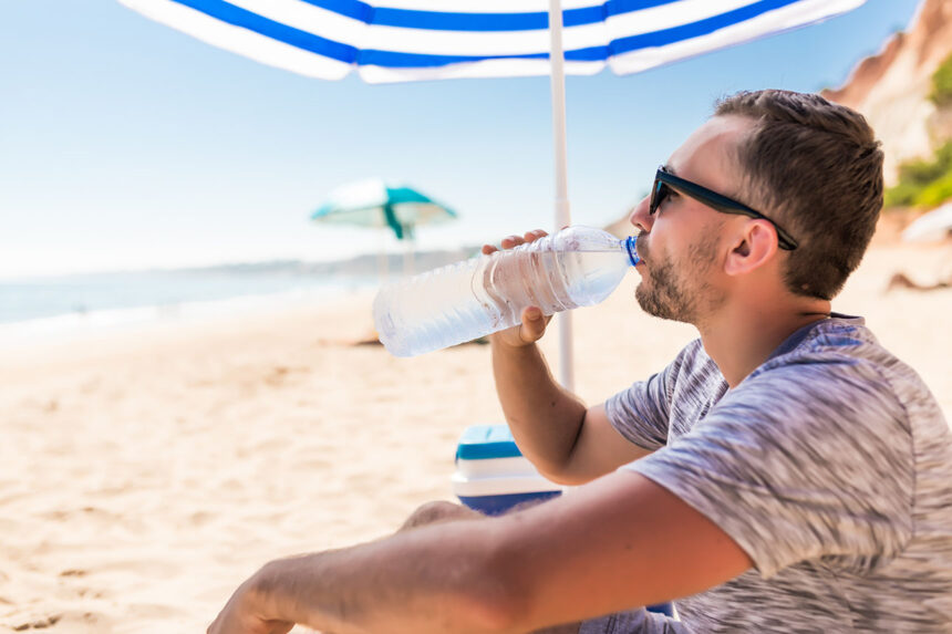 Estate e disidratazione: perché la saliva è fondamentale per la salute orale Estate e disidratazione: perché la saliva è fondamentale per la salute orale