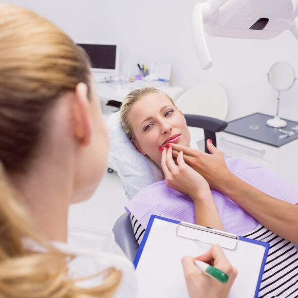 Controllo dal dentista dopo le vacanze: perché è una buona abitudine